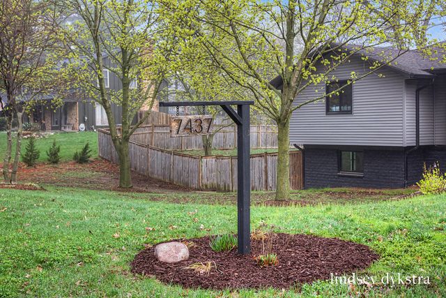 7437 30th Street SE, Ada, MI 49301