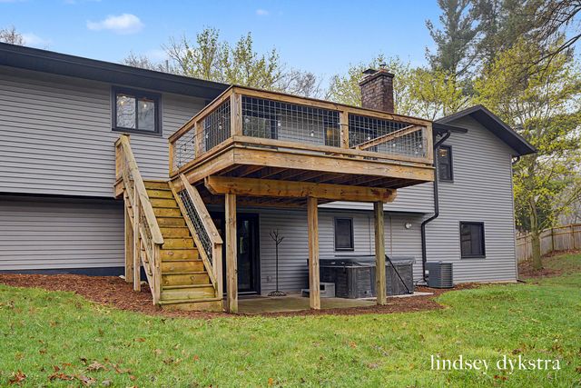 7437 30th Street SE, Ada, MI 49301