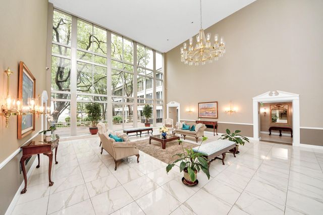 5050 Ambassador Way 306, Houston, TX 77056