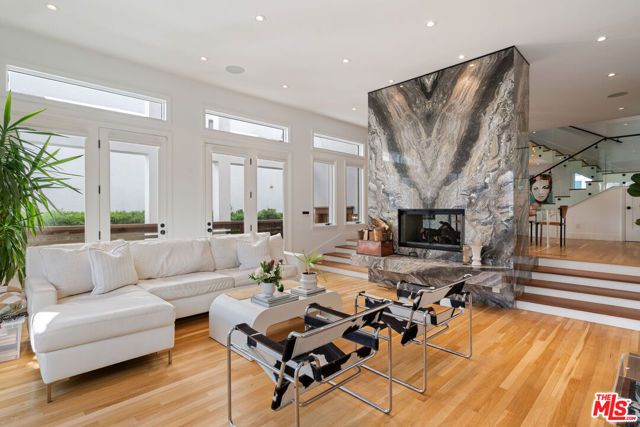 128 Roma Court, Marina Del Rey, CA 90292