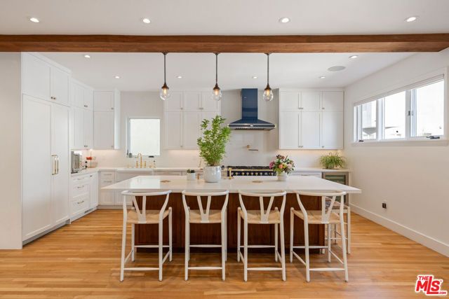 128 Roma Court, Marina Del Rey, CA 90292