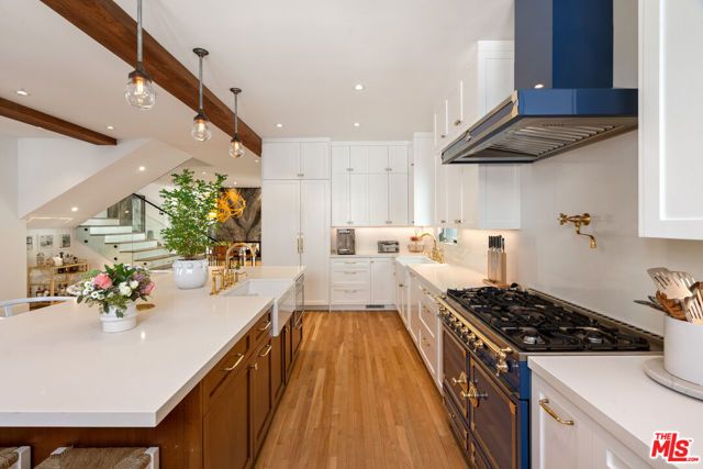 128 Roma Court, Marina Del Rey, CA 90292