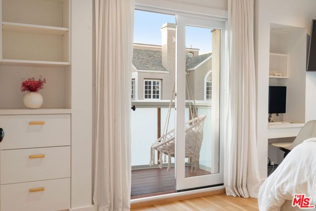 128 Roma Court, Marina Del Rey, CA 90292