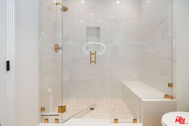 128 Roma Court, Marina Del Rey, CA 90292