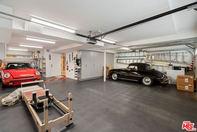 128 Roma Court, Marina Del Rey, CA 90292