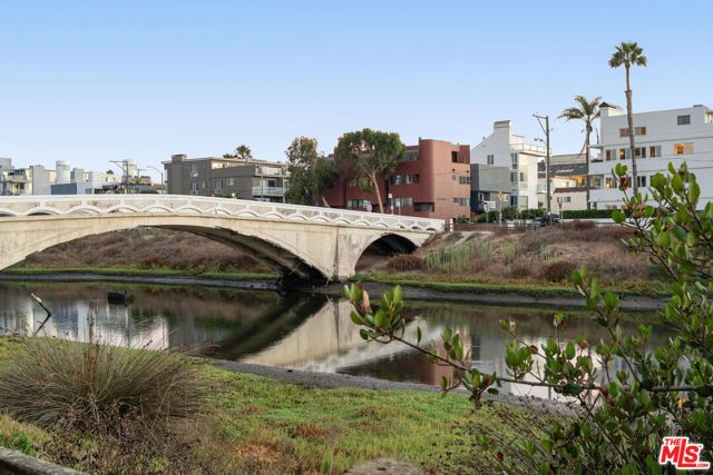 128 Roma Court, Marina Del Rey, CA 90292