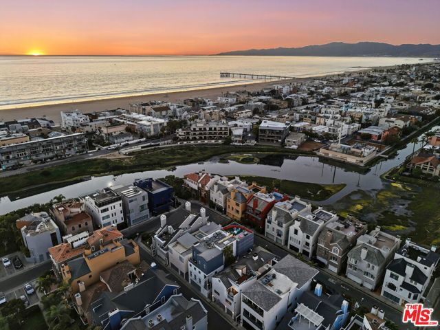 128 Roma Court, Marina Del Rey, CA 90292