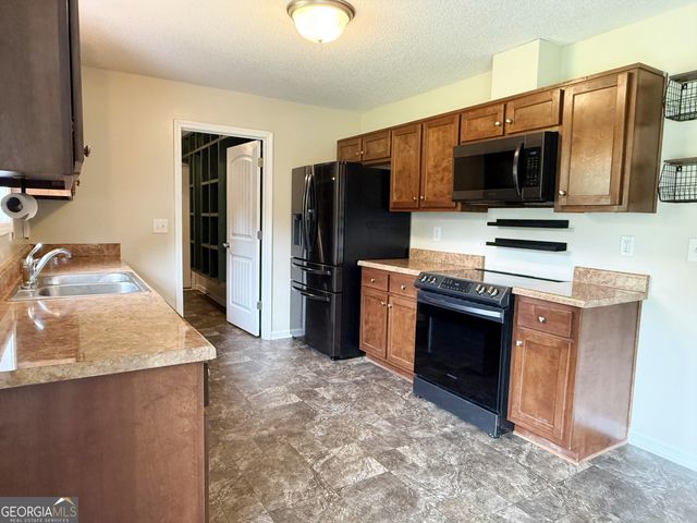 313 Anderson Road, Griffin, GA 30223