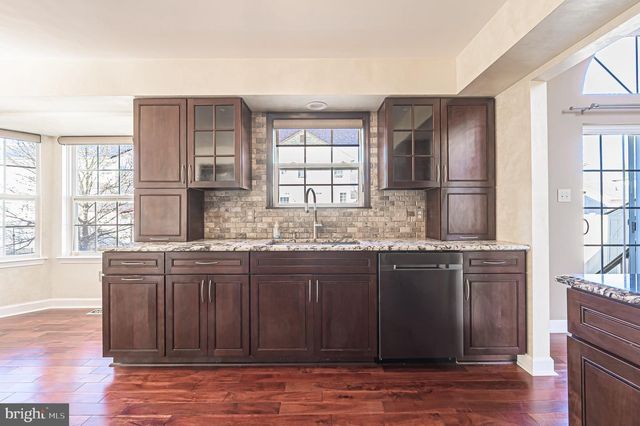 5065 RIDGE AVE, Egg Harbor Township, NJ 08234