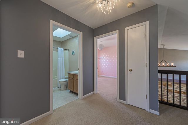 5065 RIDGE AVE, Egg Harbor Township, NJ 08234