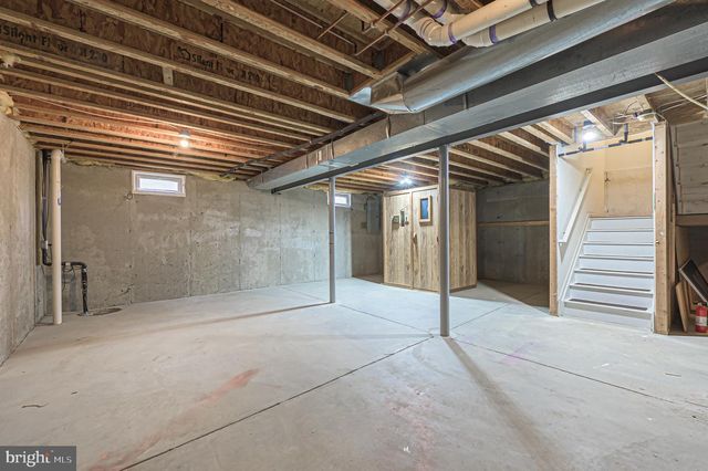 5065 RIDGE AVE, Egg Harbor Township, NJ 08234