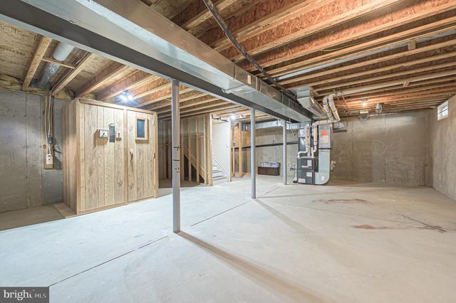 5065 RIDGE AVE, Egg Harbor Township, NJ 08234