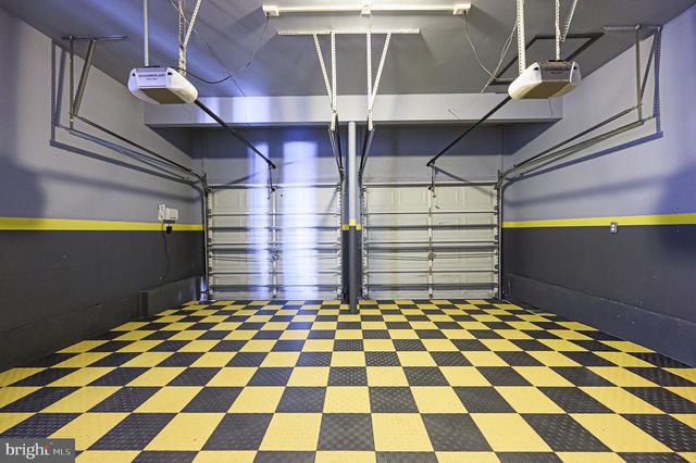 5065 RIDGE AVE, Egg Harbor Township, NJ 08234