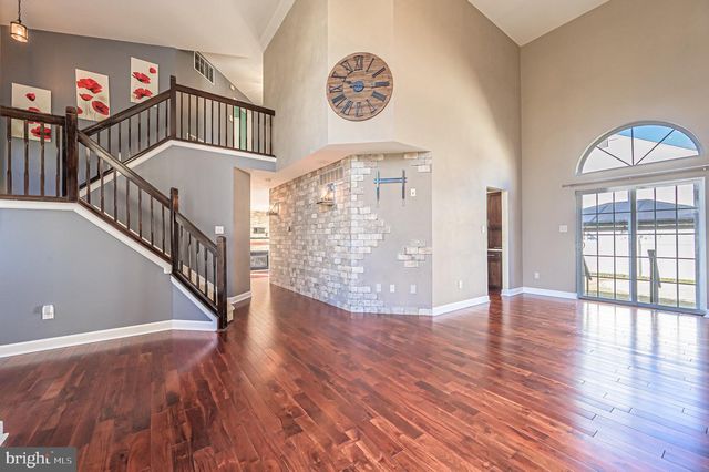 5065 RIDGE AVE, Egg Harbor Township, NJ 08234