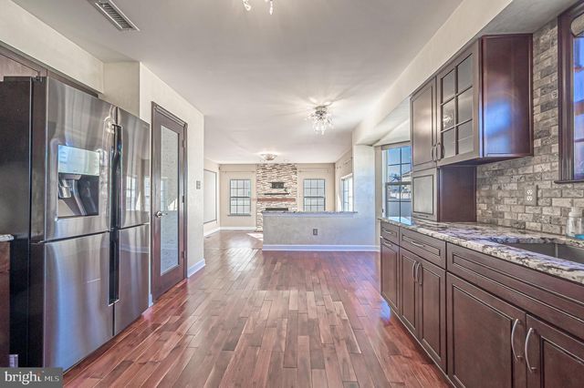 5065 RIDGE AVE, Egg Harbor Township, NJ 08234