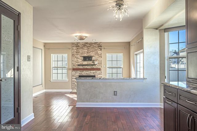 5065 RIDGE AVE, Egg Harbor Township, NJ 08234