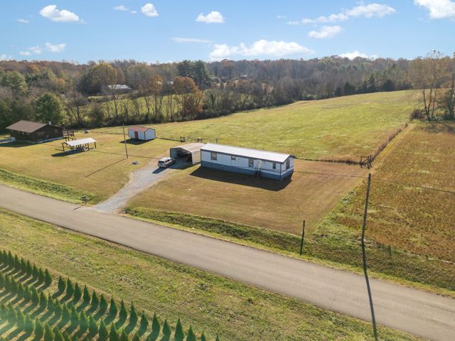473 Holcomb Rd, Mcminnville, TN 37110