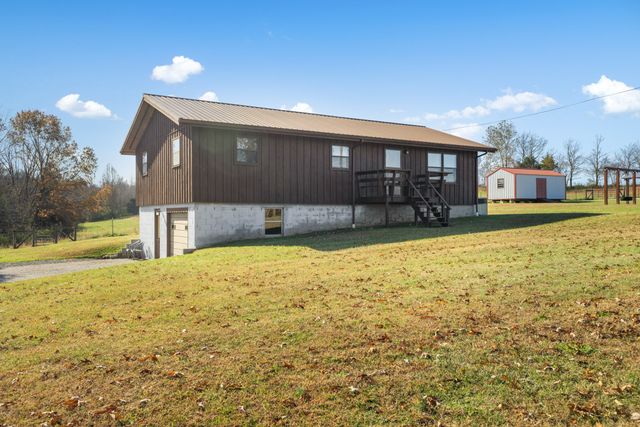 473 Holcomb Rd, Mcminnville, TN 37110