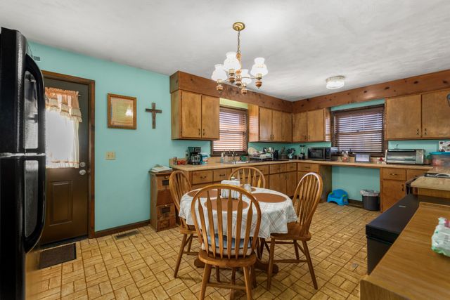 473 Holcomb Rd, Mcminnville, TN 37110