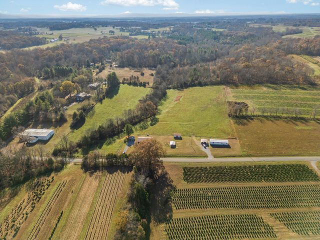 473 Holcomb Rd, Mcminnville, TN 37110