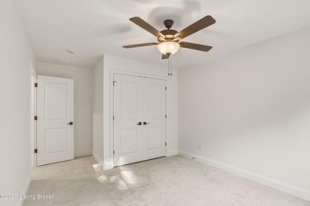 1204 Divot Way, Simpsonville, KY 40067