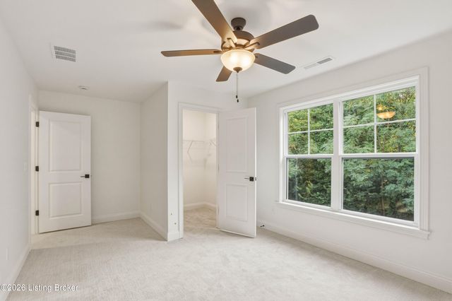 1204 Divot Way, Simpsonville, KY 40067