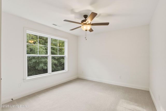 1204 Divot Way, Simpsonville, KY 40067