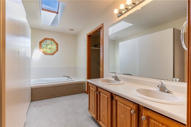 2895 Cobblestone Crossing Court, Centerville, OH 45458