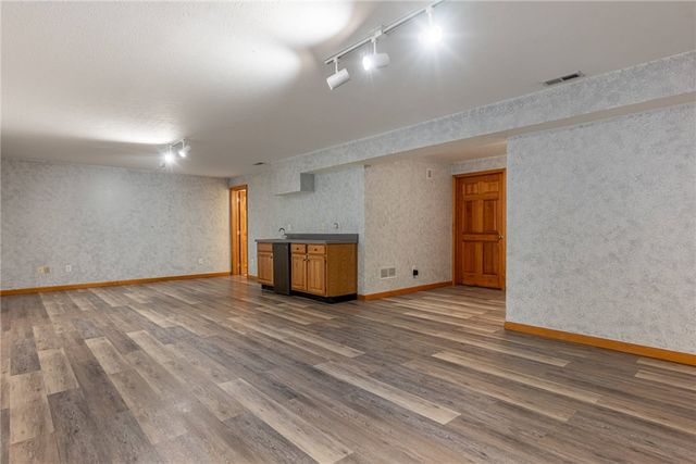 2895 Cobblestone Crossing Court, Centerville, OH 45458
