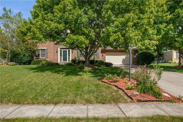 2895 Cobblestone Crossing Court, Centerville, OH 45458
