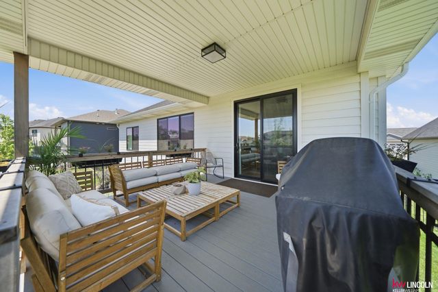 8833 Calamus River Road, Lincoln, NE 68520