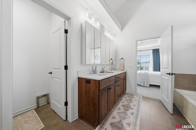 8833 Calamus River Road, Lincoln, NE 68520