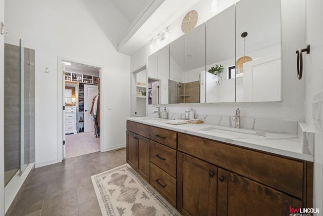 8833 Calamus River Road, Lincoln, NE 68520
