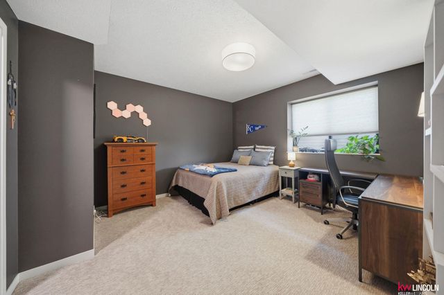 8833 Calamus River Road, Lincoln, NE 68520
