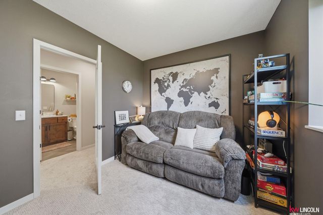 8833 Calamus River Road, Lincoln, NE 68520