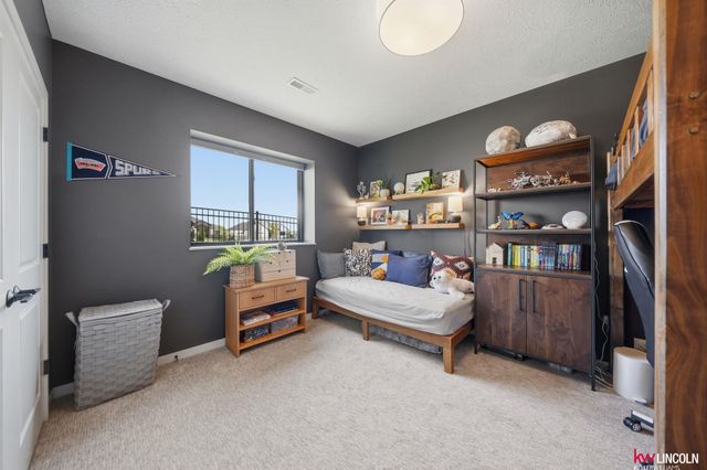 8833 Calamus River Road, Lincoln, NE 68520