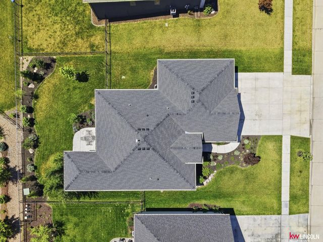 8833 Calamus River Road, Lincoln, NE 68520