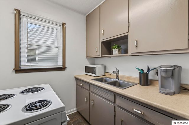 1102-1108 N L Street, Fremont, NE 68025