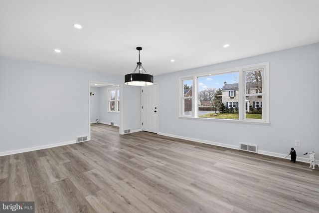 249 PINEHURST RD, Wilmington, DE 19803