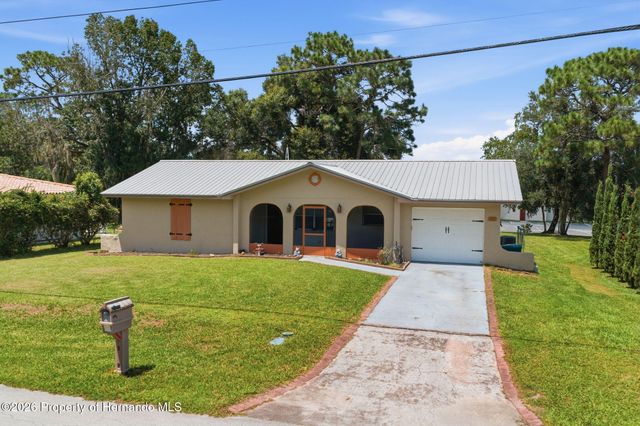 708 Nola Street, Inverness, FL 34452