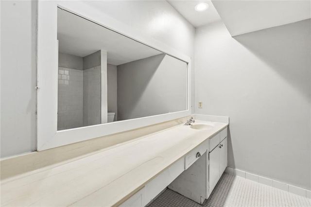 6851 Roswell Road D-15, Atlanta, GA 30328