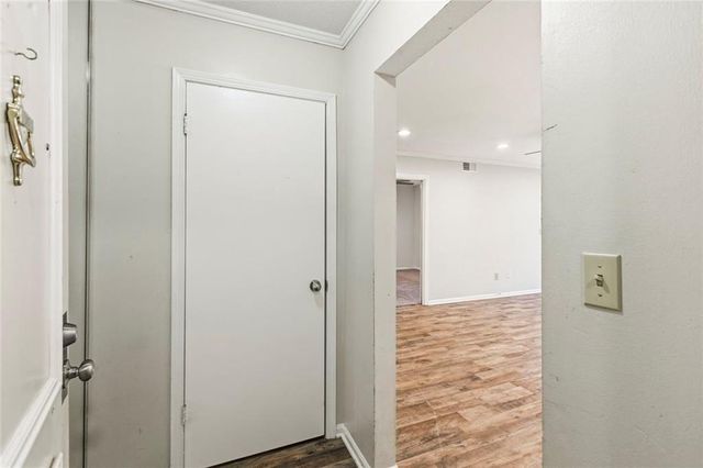 6851 Roswell Road D-15, Atlanta, GA 30328