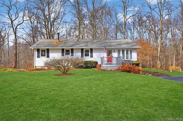 1360 State Route 208, Wallkill, NY 12589