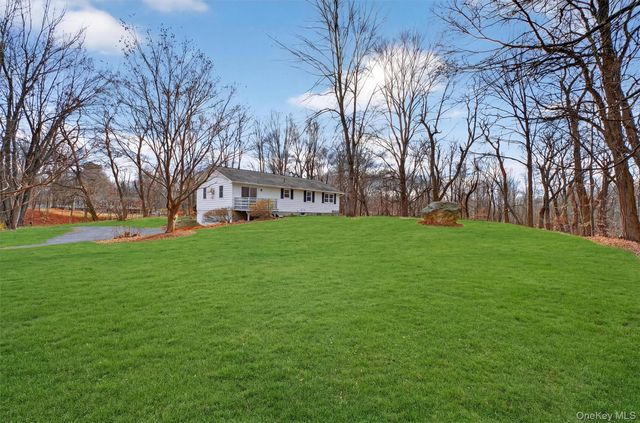 1360 State Route 208, Wallkill, NY 12589