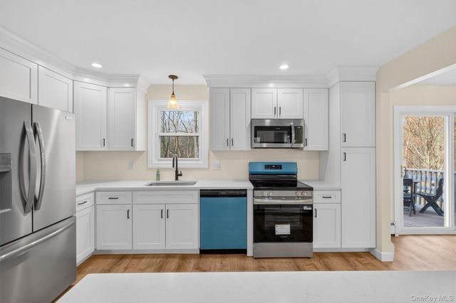 1360 State Route 208, Wallkill, NY 12589