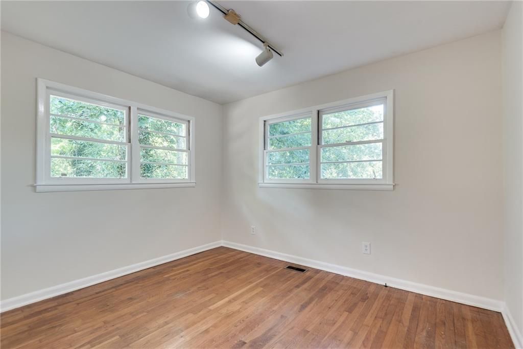 Image 24 of property listing at 2969 Judylyn Drive, Decatur, GA 30033