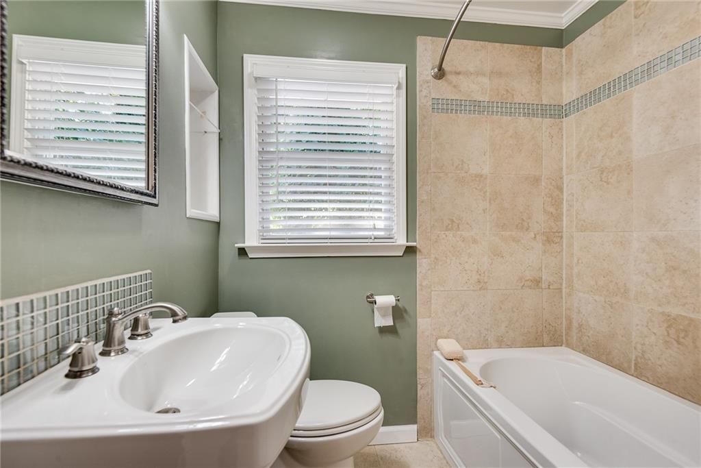 Image 27 of property listing at 2969 Judylyn Drive, Decatur, GA 30033
