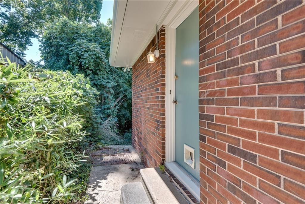 Image 28 of property listing at 2969 Judylyn Drive, Decatur, GA 30033