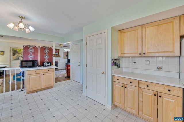 1772 HEARTHGLOW LN, Charlottesville, VA 22901