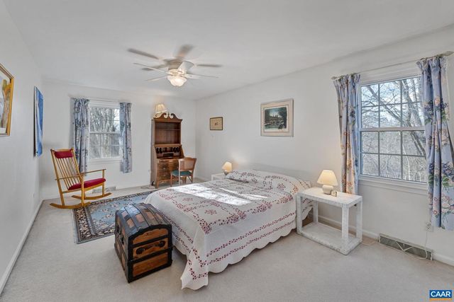 1772 HEARTHGLOW LN, Charlottesville, VA 22901